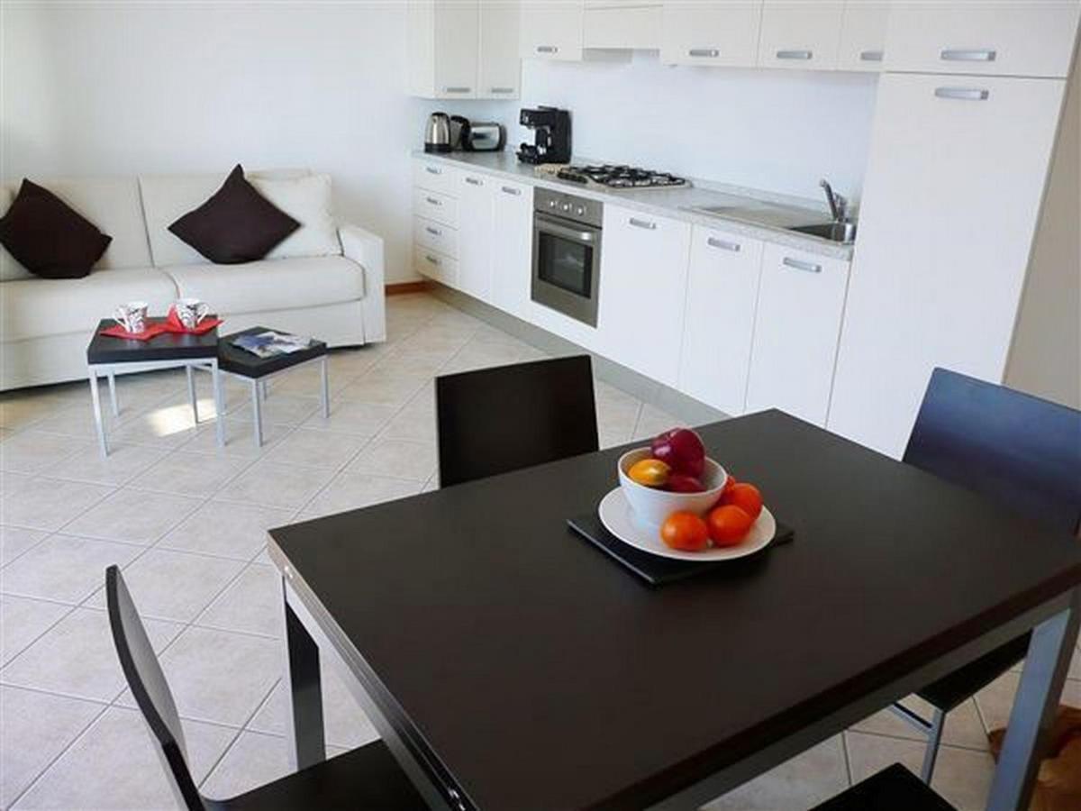 Vista D'Oro Apartments Perledo Екстериор снимка